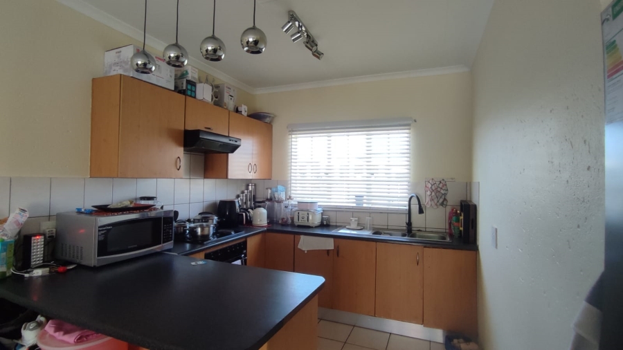 2 Bedroom Property for Sale in Waterval East North West
